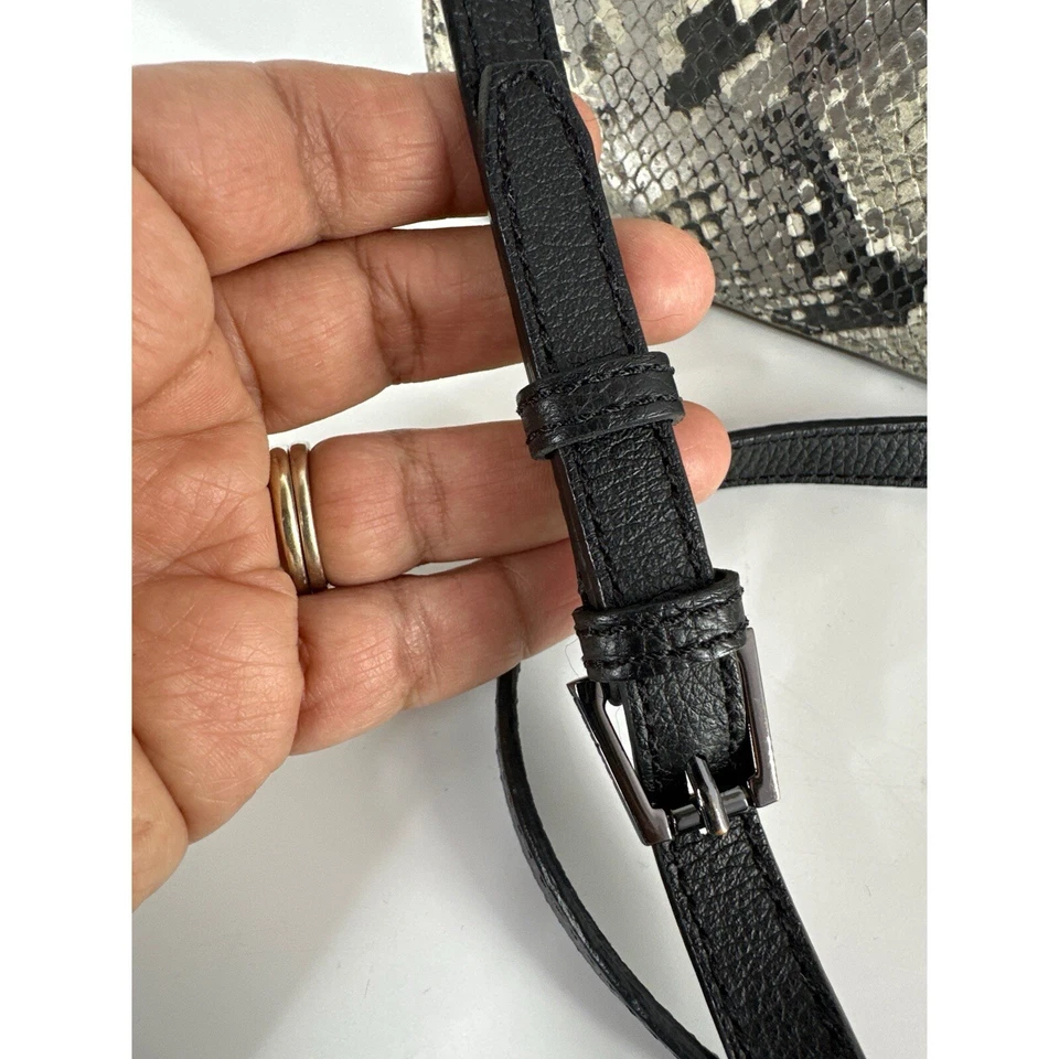 Cartera Bandolera Botkier New York 100% Cuero Genuino Estampado de Animales Pequeños Foto 2 de 4