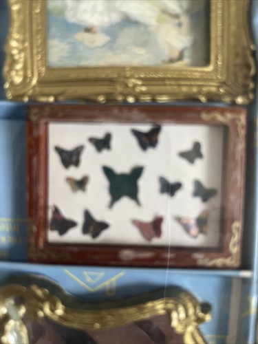 1:12 Dolls House Collectables Cabinet Items Boxed Set HICKLETON INTERIORS - Picture 6 of 11