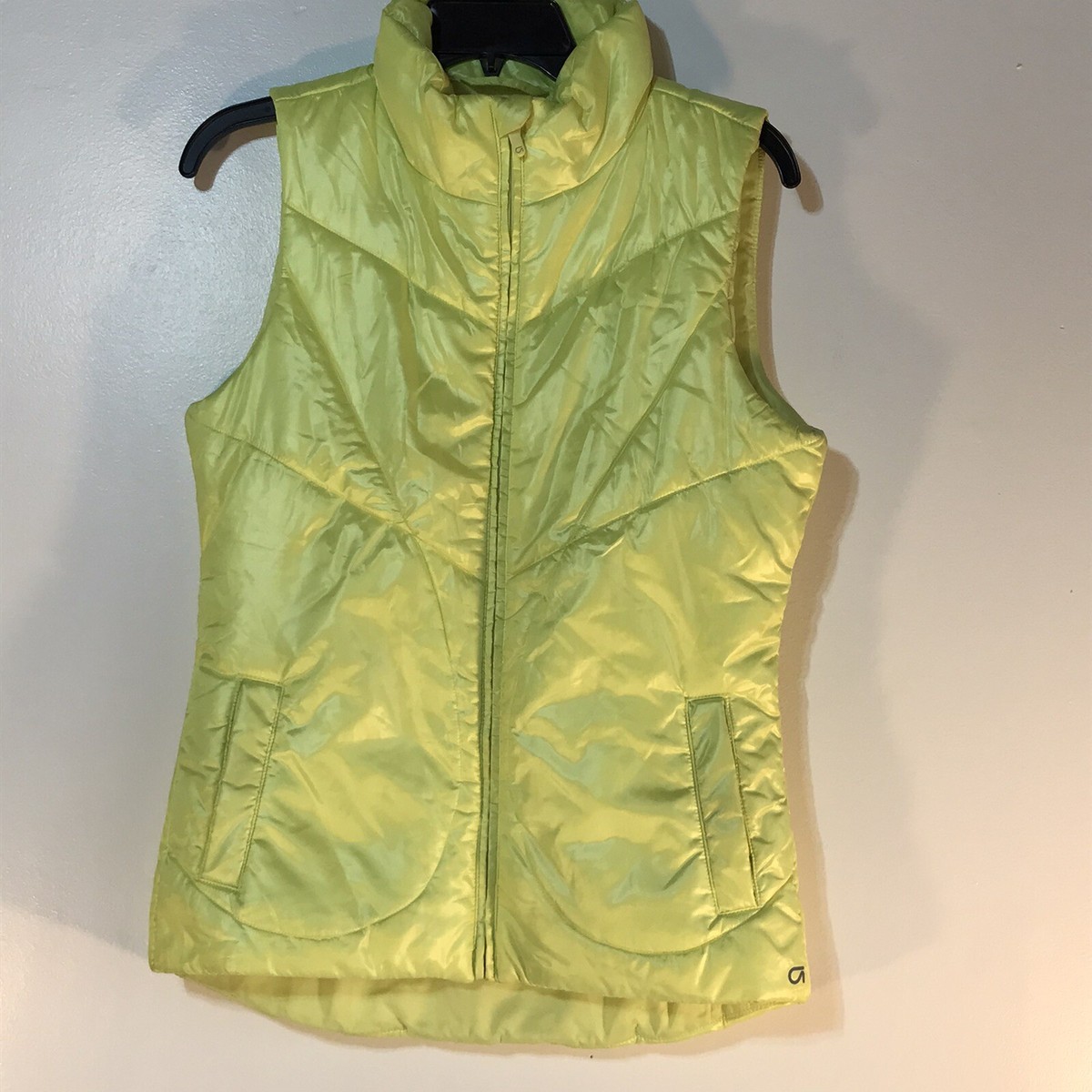 ジャケット・アウター gap y2k fur down vest ジャケット