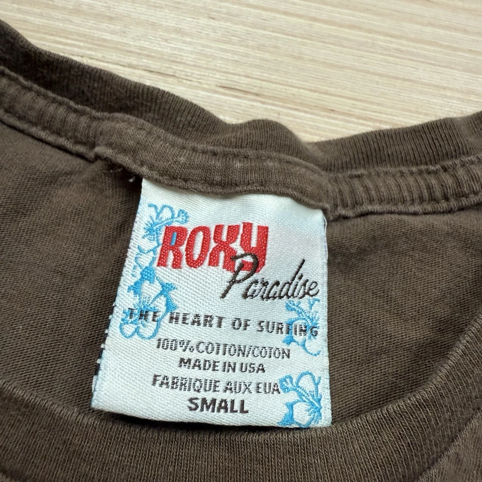 Camiseta pequeña vintage Y2K Roxy para mujer Babydoll Top Surf Mall alas góticas corazón Foto 4 de 4