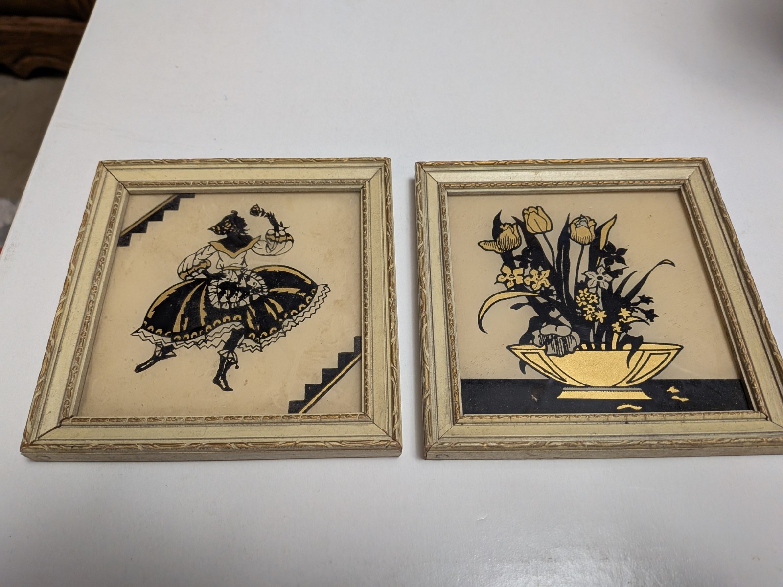 Vintage Pair Of Silhouette Framed Pictures MCM  By Reliance Frame Company