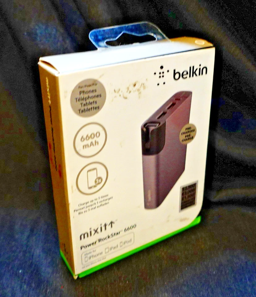 Belkin MixIt 6600mAh Rechargeable Battery Pack with Cable - Gray - F8M992btGRY - Image 4 of 4