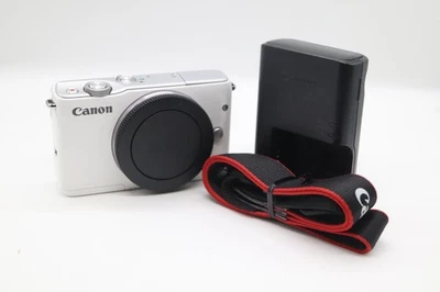 Canon EOS M10 Mirrorless Camera White 18.0MP with charger used - Image 1 of 4