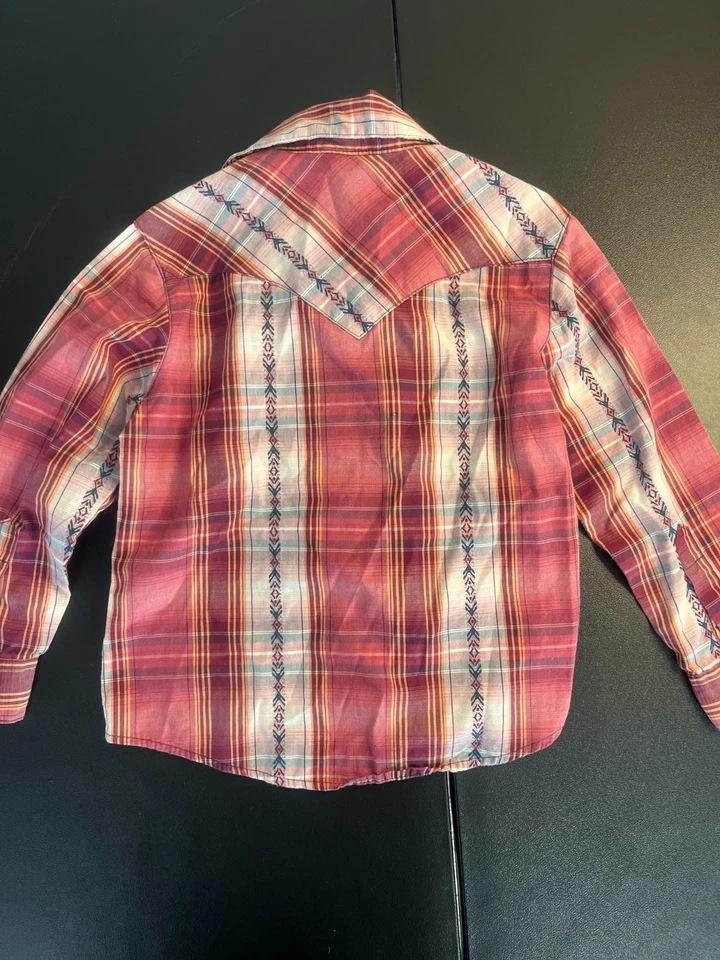 CAMISA WRANGLER NIÑAS PERLA BROCHE DE PRESIÓN Cuadros Floral YUGO XS *Pequeña Mancha Foto 2 de 4