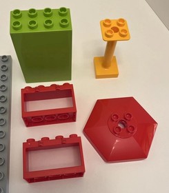 LEGO Duplo My Town Pizzeria 10834 - Complete Set W/ Instructions - Retired / EUC