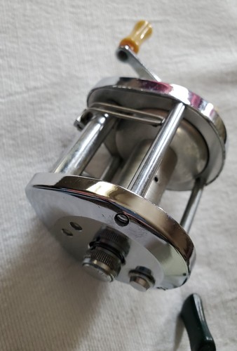 VTG FISHING REELS - USED/DECENT - Picture 9 of 18