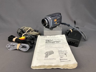 SONY Handycam DCR-IP55 Camcorder Video Camera Touch Screen Bluetooth Zeiss Lens