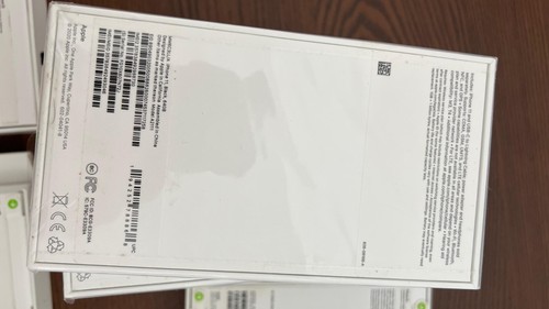 Apple Iphone 11 Black - 64GB - Factory Unlocked - New And Sealed - Free Shipping - Zdjęcie 4 z 11