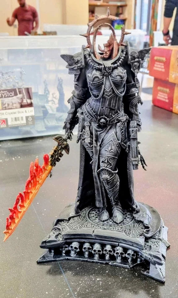 Estatua Santa Hermana de Batalla (SOB) umbral seis | Modelo de resina paisaje (29 cm)   Foto 2 de 4