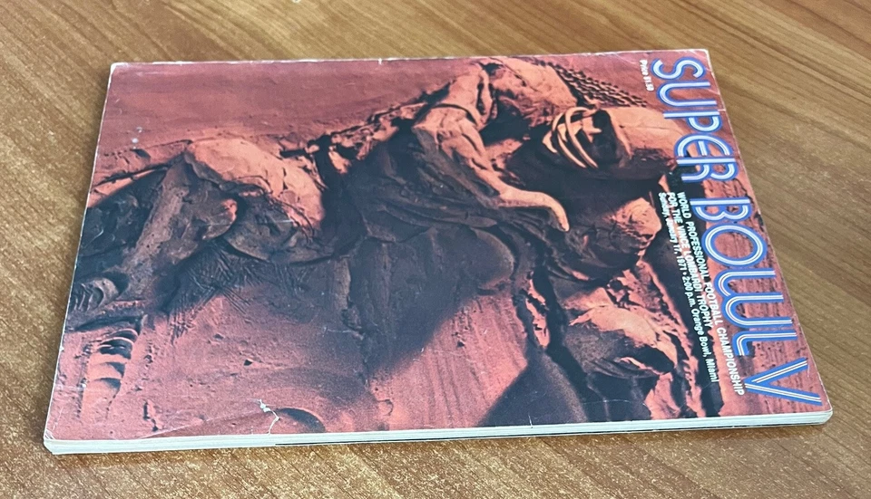 vintage 1971 NFL SUPER BOWL V PROGRAM - DALLAS COWBOYS vs BALTIMORE COLTS - Image 3 of 4