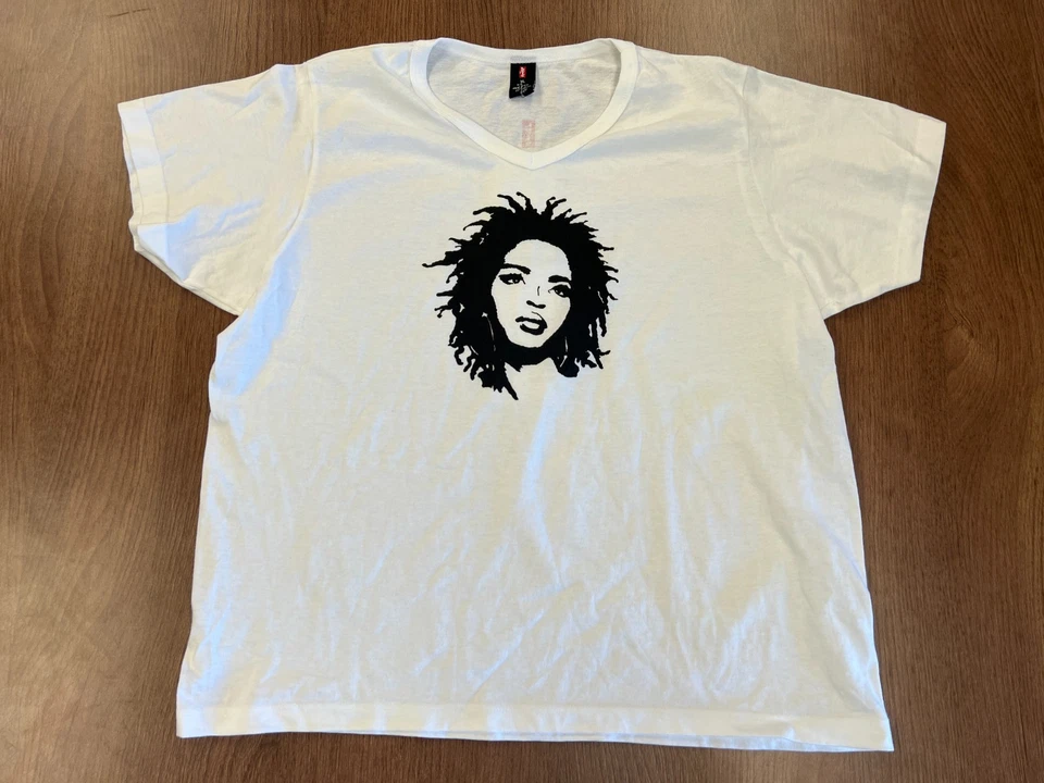 VINTAGE LAUREN HILL T SHIRT LEVI'S XL VNECK TEE EVERYTHING IS TOUR 90S DEADSTOCK - Image 2 of 4