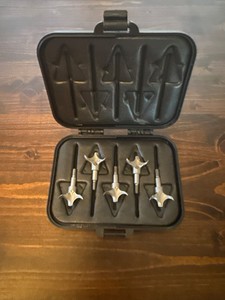 Small game points with case