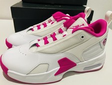 Jordan Max Aura - Big Kids Basketball Shoes Fire Pink / White - 6.5 Y
