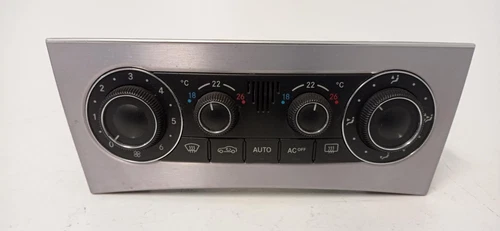 A2038303085 Mando Climatizador para MERCEDES-BENZ CLASE C (BM 203) BERLIN 95017 - Imagen 1 de 6
