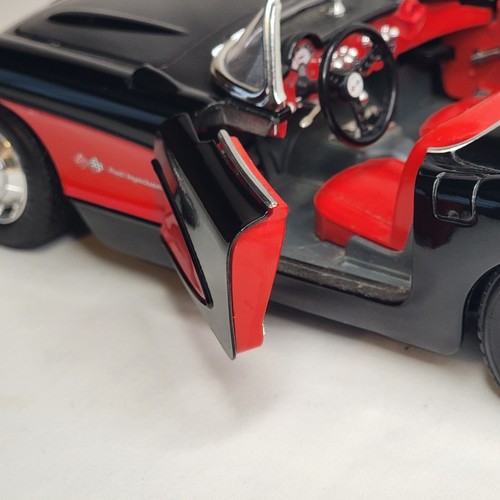 1957 Chevy Corvette Convertible 1/18 Diecast Model Black and Red Burago - No Box - Picture 4 of 17