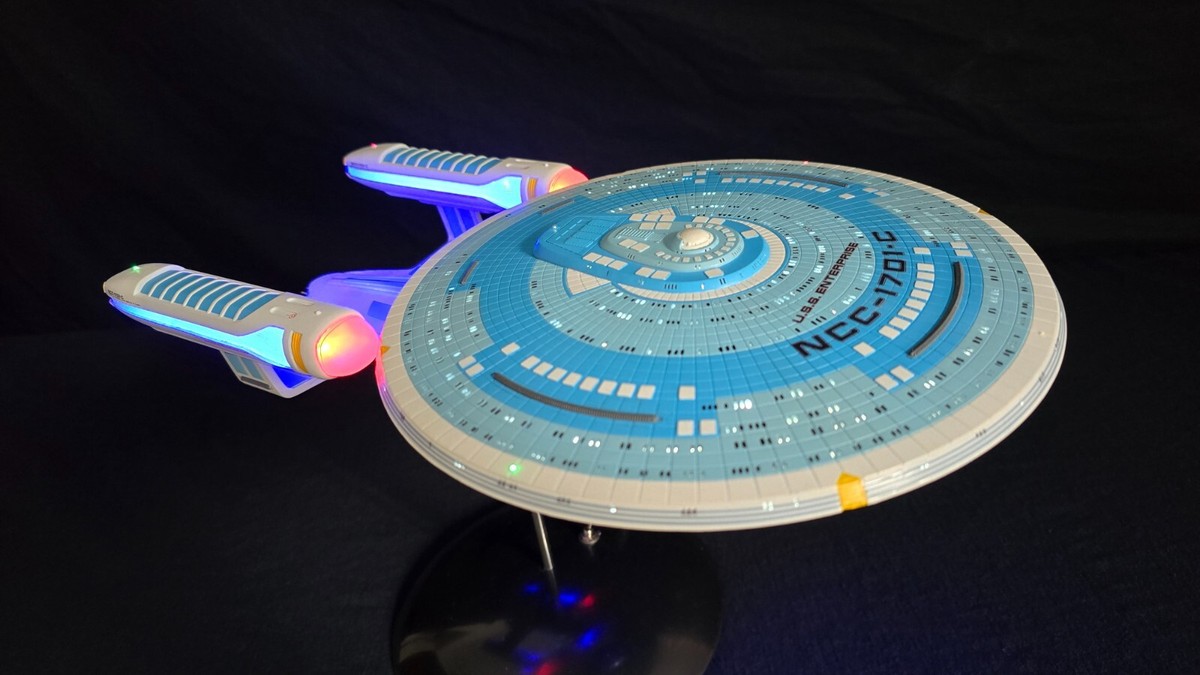 Star Trek 1/1400 Enterprise NCC-1701-C Round pro built model