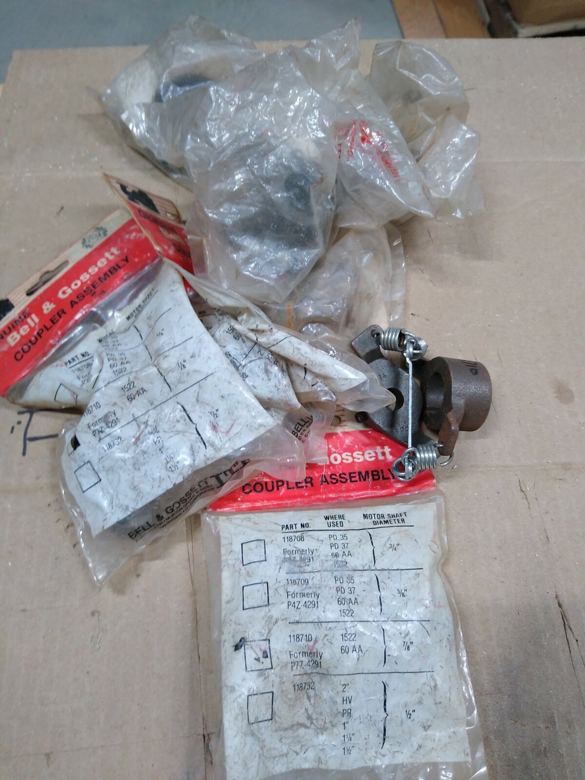 NOS BELL & GOSSETT 118710 COUPLING,CIRCULATOR SERIES 1522 60AA - P7Z-4291