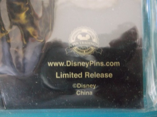 NEW FANTASYLAND WALT DISNEY WORLD LIMITED EDITION PIN AND LITHO MAGIC KINGDON - Picture 5 of 8