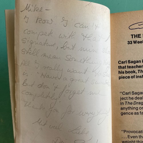 Carl Sagan Signed THE DRAGONS OF EDEN paperback book Aged Pages Cover Marks 1978 - Picture 5 of 11