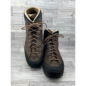 Lowa Men Brown Leather Hiking Boots Vibram Sole Rubber Rand Mountaineering Sz 13