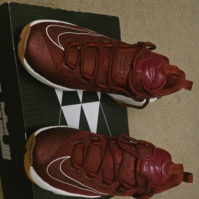 Nike LeBron XIII Low GS Team Red Sneakers 7Y Unisex Kids Basketball Shoes