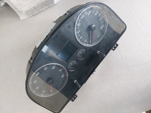 VW Touran Tacho Kombiinstrument VWZ7Z0D9406334 Cockpit V3354110