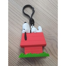 Peanuts Red and Green Snoopy Doghouse Keyring