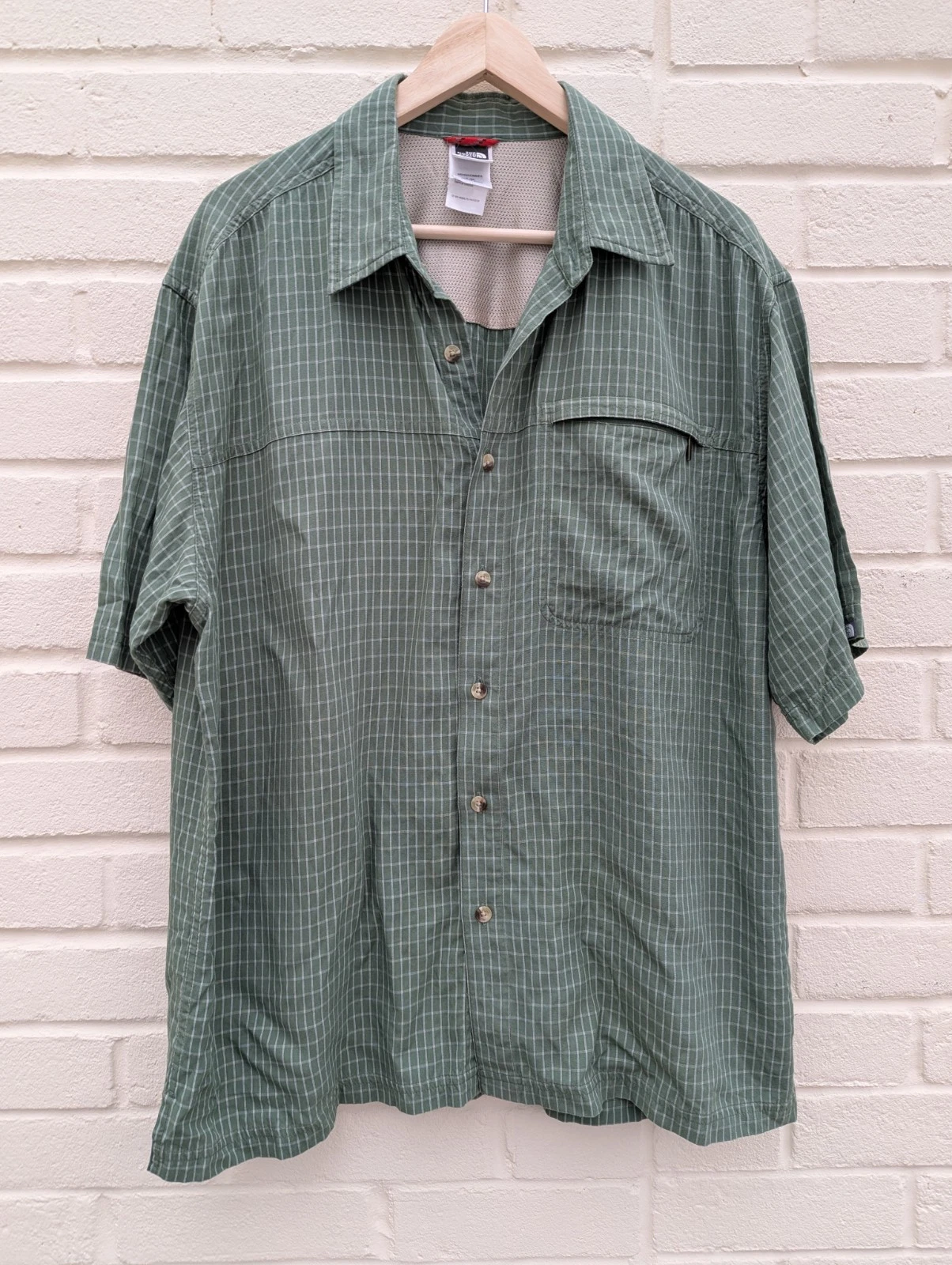 The North Face Men's Short Sleeve Shirt Size Large Check Green Walking Hiking
Opens in a new window