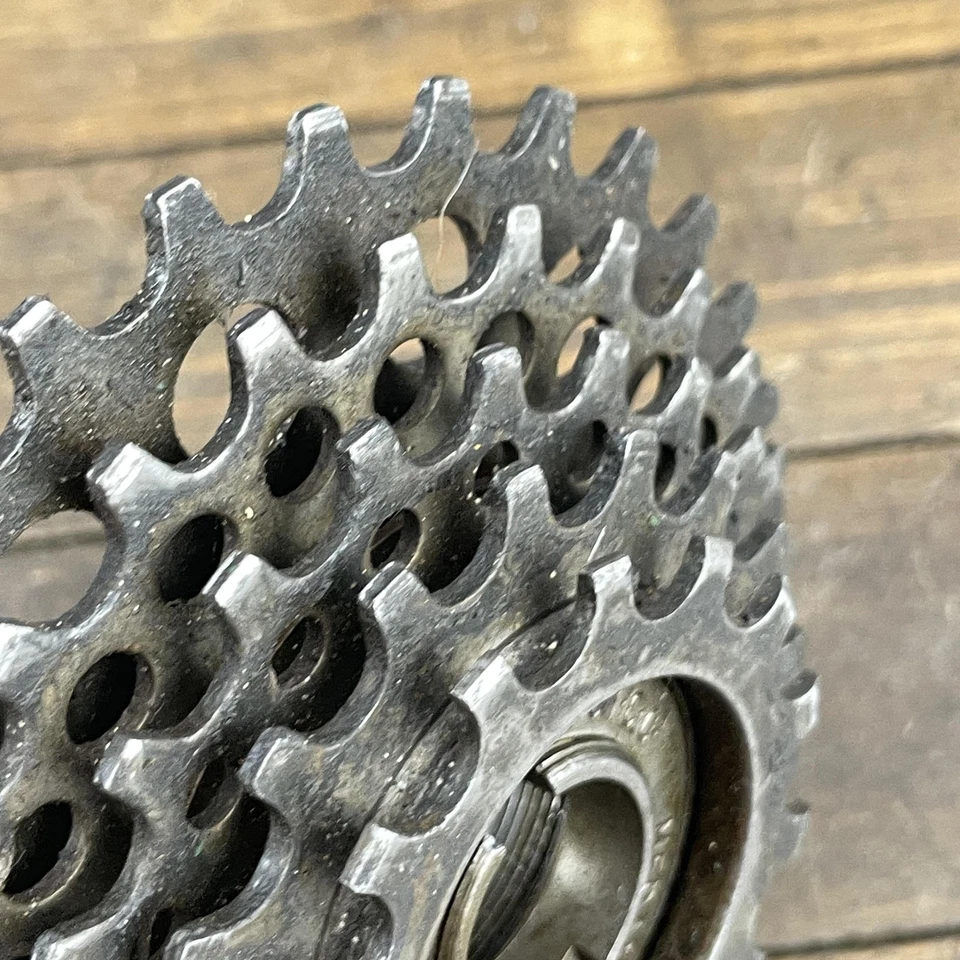 Vintage Regina Corse 5 Speed Freewheel 28t2 28-14 Italian Threaded Italy - Image 2 of 4