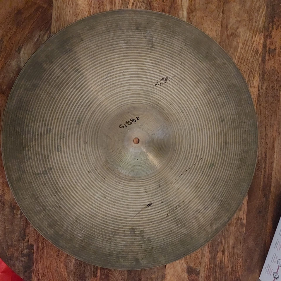"Platillo Zildjian Ride vintage años 60-70 sello pequeño Avedis 20"" enlace de video" Foto 4 de 4