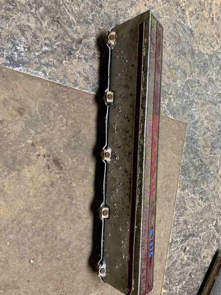 Conjunto de lanterna traseira BUICK ELECTRA direita 74 - Imagem 4 de 4