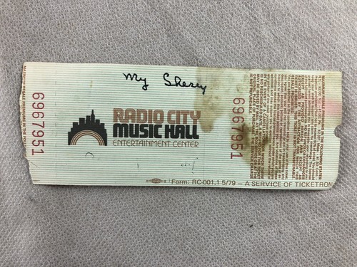 Stevie Wonder Radio City Music Hall 10/20/1983 Ticket Stub, Lightly Torn - Picture 2 of 2