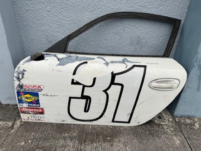 Damaged PORSCHE 997 GT3 Cup R,RS ,RSR,S Carbon Fiber Driver Side