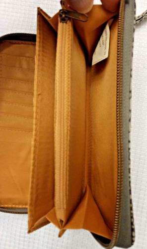 Cartera sin asas Travelon con estampado de piel de serpiente RFID con cremallera alrededor de 8" x 4" - Imagen 6 de 14