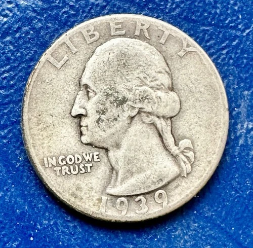 1939-D Silver Quarter. 90% Silver. VF+ Condition. Charity Auction. ￼