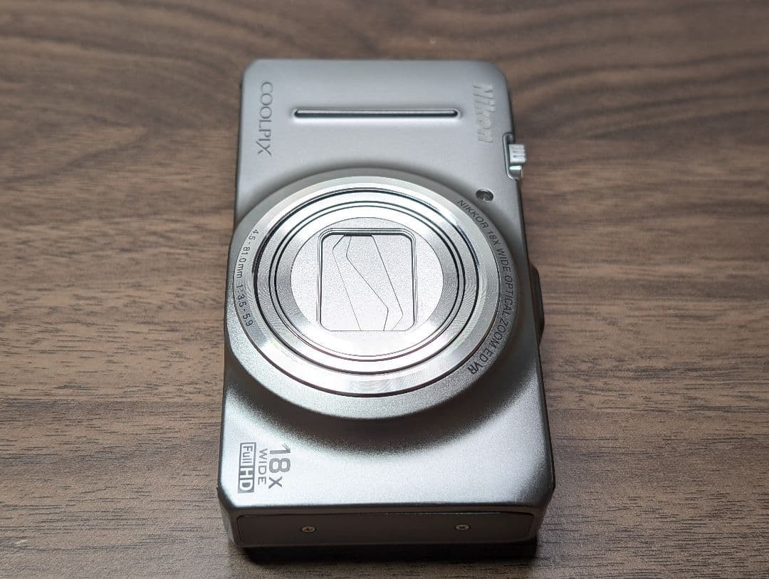 Nikon COOLPIX S9300 16.0MP Compact Digital Camera silver Used