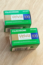 2 rolls FUJI FUJICHROME VELVIA 100 135 36 35mm color positive slide EXPIRED film
