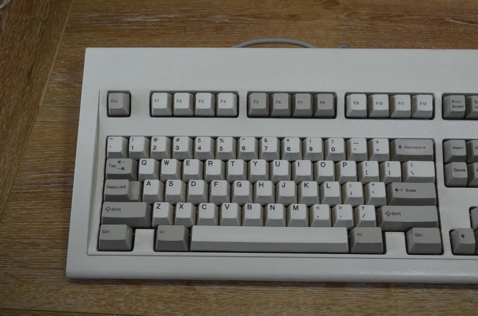 Teclado vintage IBM AT (Silver Label) modelo M, Clicky, P/N 1390131 Foto 3 de 4