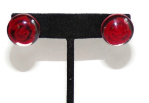 Sobral Rosas Kalinda Realistic Red Rose Artist Made Post Earrings - Picture 4 of 6