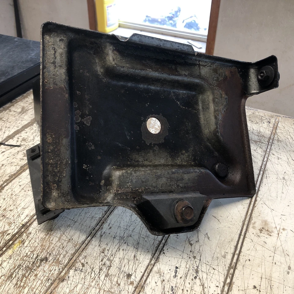 88-93 Chevy C/K 1500 2500 GMC Sierra Truck bandeja de bateria única / segure usado - Imagem 2 de 4