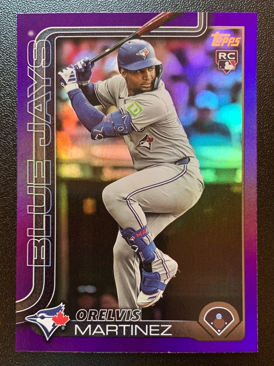 2025 Topps Orelvis Martinez #18 Purple Rainbow Foil /250 RC Blue Jays Rookie SP