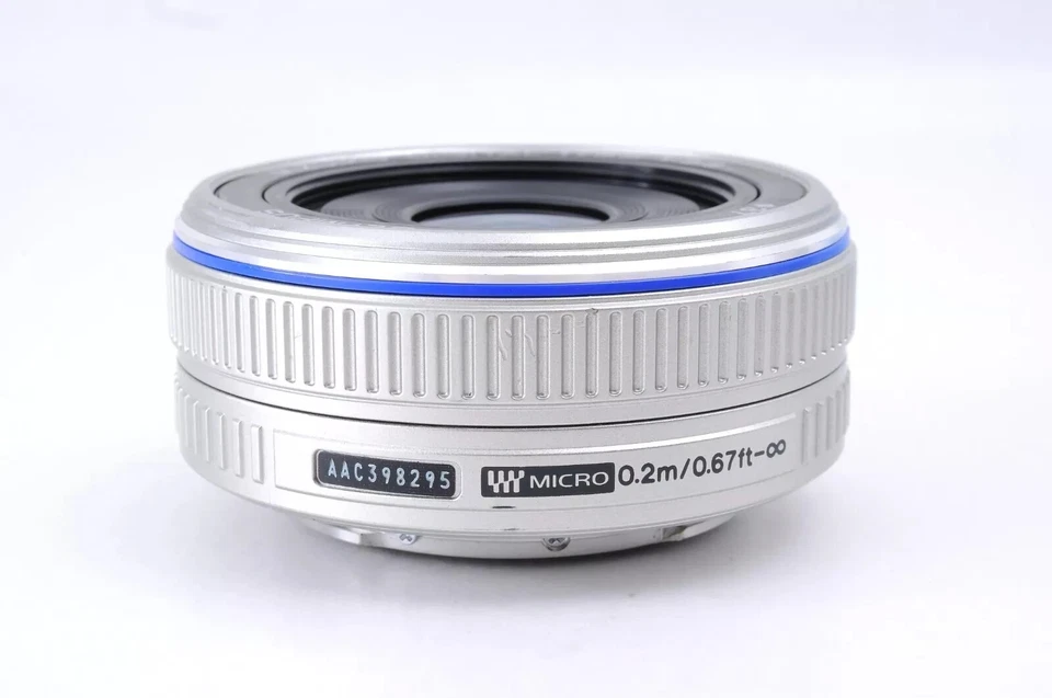 M.ZUIKO 17mm f/2.8 Wide Angle Pancake Lens for Olympus Panasonic Micro 4/3Camera - Image 4 of 4