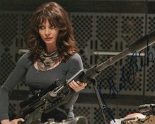 VIOLANTE PLACIDO signed Autogramm 20x25cm GHOST RIDER in Person autograph