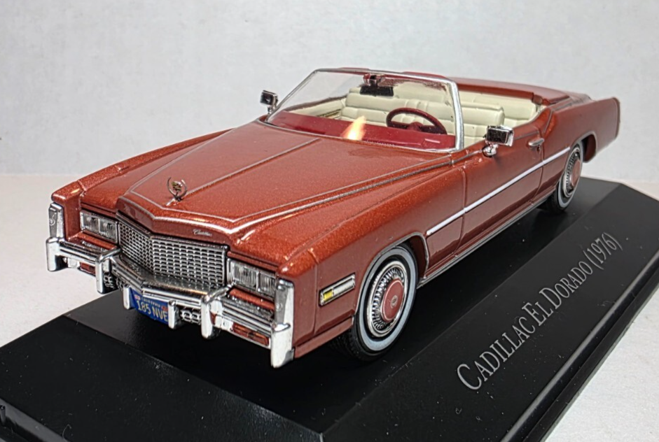 DeAgostini 1:43 1976 Cadillac Eldorado Convertible Emberglow