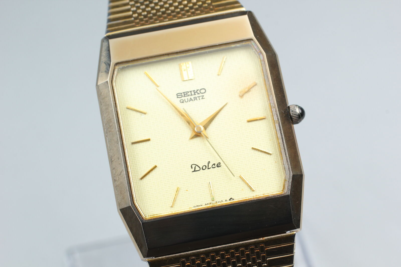 Vintage SEIKO Dolce 9521-5110 Gold Qz Tank Shape Men Watch Vintage SEIKO Dolce 9521-5110 Gold Qz Tank Shape Men Watch