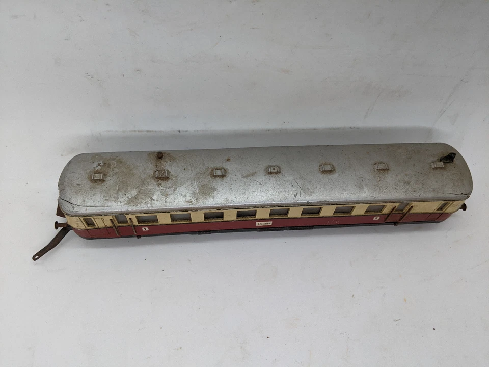 VINTAGE FLEISCHMANN HO: MUNCHEN #2 POWERED DIESEL RAIL CAR. LIGHTS! FOR REPAIR - Image 2 of 4