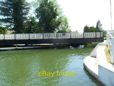 Foto 6x4 Fretherne Drehbrücke wird gedreht um ein Schmalboot Link zu lassen t c2012