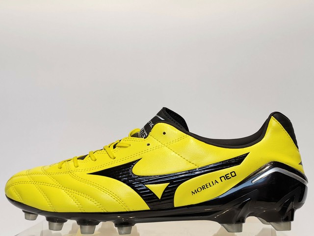 mizuno boots online