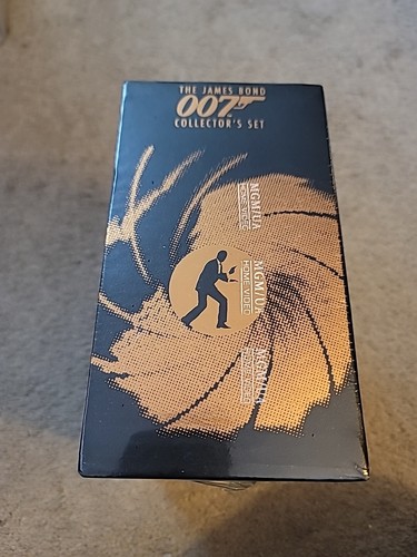BRAND NEW Still In Box James Bond Collectors Set VHS Volume 2 Movies / Film - Picture 7 of 8