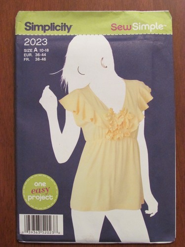 SIMPLICITY PATTERN - 2023 LADIES PULLOVER TOP RAISED WAIST V-NECK 10-18 UNCUT - Picture 1 of 2
